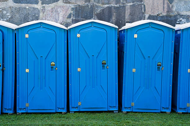 Best Standard Portable Toilet Rental in Auburn, KS